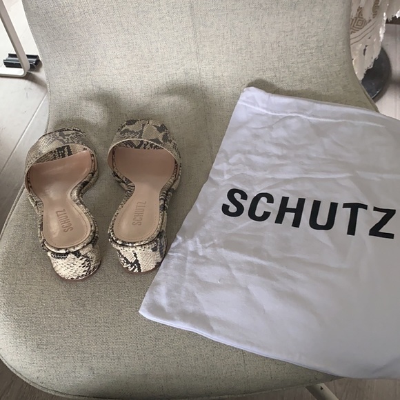 Brand new Schutz shoes for summer! - Picture 2 of 3